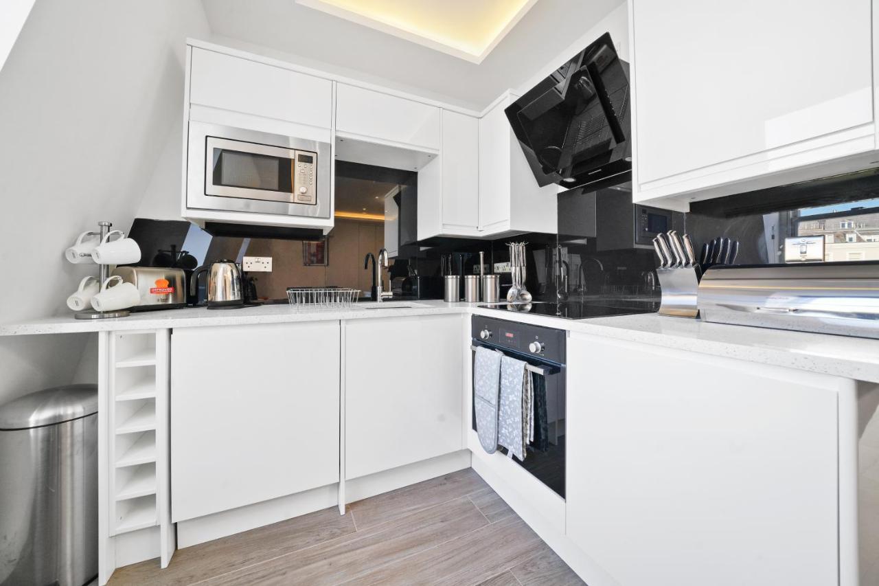 City Prime Apartments Лондон Екстер'єр фото A modern kitchen